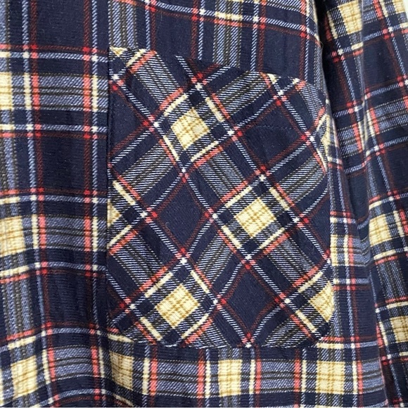 Men’s plaid checkered button down collared flannel shirt blue black white red - Picture 4 of 8